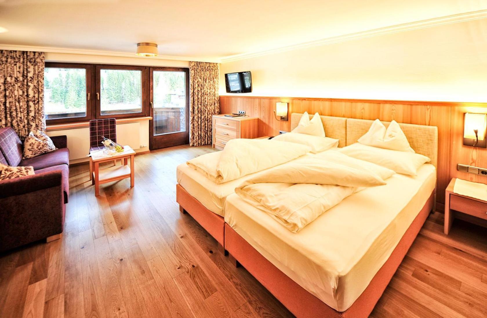 Heart Hotel Arlberg Sankt Anton am Arlberg Exterior photo